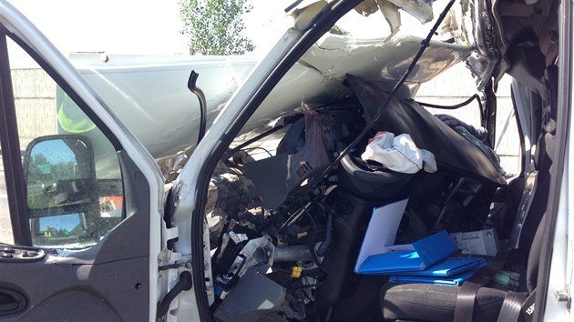 Tragick nehoda kamionu a dodvky na dlnici D8. (7. srpna 2013)