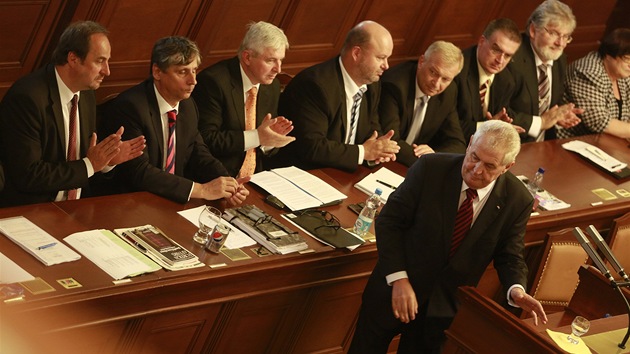 Prezident MIlo Zeman koní svj projev ped Snmovnou (7. srpna 2013)