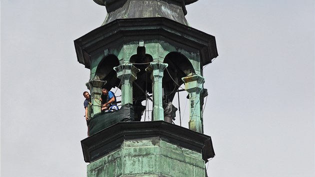 "Obsluha bude kamerami na vi hldat napklad centrum msta, eleznin most pes Libuino dol, ulice Sucheniovu a Praskou, Podzmeckou nivu, Podkltersk most nebo prostranstv kolem kapliky svat Barbory," vypotal mluv tebsk radnice Ivan Pibk.