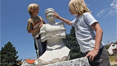 V Mysleticích vsadili na starou pověst o místních ženách, které chodily k V Mysleticích vsadili na starou pověst o místních ženách, které chodily k
