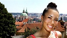 Cheyenne Woodsová pózuje nad Prahou Cheyenne Woodsová pózuje nad Prahou