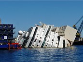 Vrak luxusní výletní lodi Costa Concordia