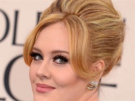 DNES: V souasnosti vládne objemným retro úesm britská zpvaka Adele a její...