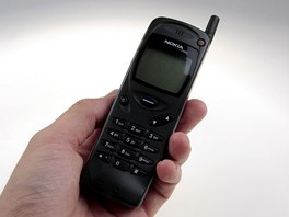 Nokia 3110 je prababika celé ady úspných nokií nií tídy. Pila na trh v...