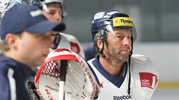 Petr Nedvd na trninku libereckch hokejist.
