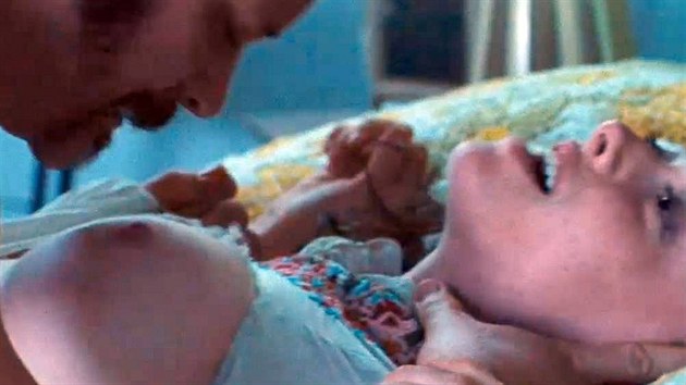 Amanda Seyfriedov v roli pornohereky Lovelace