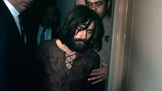 Charles Manson pi zatení