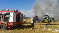 U Vlic na Jesenicku zaal hoet zemdlský stroj a plameny následn peskoily