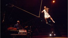 Akrobatická skupina Les Colporteurs veze do Prahy své nové pedstavení Le bal