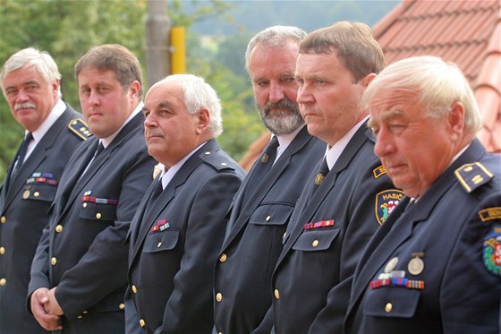 Dobrovolné hasiské sbory z Jihoeského kraje ocenil hejtman Jií Zimola. Jan