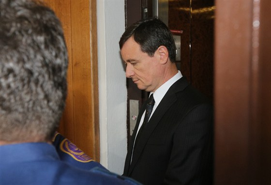 David Rath pichází k soudu. (27. srpna 2013)