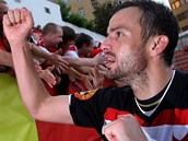 Erich Brabec oslavuje titul fotbalovho mistra 