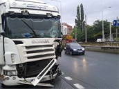 Nehoda kamionu na Ohradě
