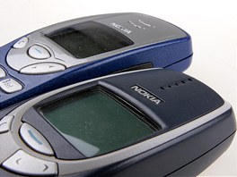 Nokia 3210 a Nokia 3310