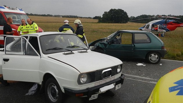 Nehoda dvou automobil mezi tpnovicemi a Liovem na eskobudjovicku. Silnice byla v mst uzaven vce ne ti hodiny.