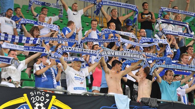 Liberet fanouci na stadionu v Terstu  proti Udine v utkn play-off Evropsk ligy.