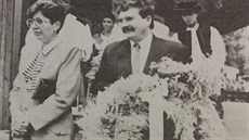 Ministr zemdlství Josef Lux dostal v roce 1994 doínkový vnec.