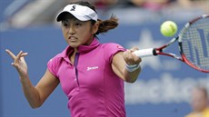 Japonská tenistka  Misaki Doiová v duelu s Petrou Kvitovou.