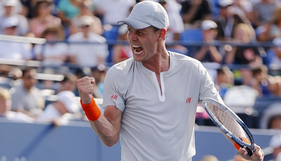 eský tenista Tomá Berdych se raduje z postupu do 3. kola US Open.