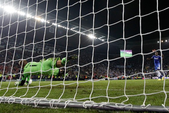 Mezi brankái vyhrál v hlasování fanouk Manuel Neuer z Bayernu Mnichov.