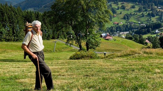 Helmut Hofer, poslední z krkonoských nosi, ije nad Velkou Úpou  (30. 8....