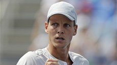 Český tenista Tomáš Berdych zatíná pěst po povedené výměně ve 2. kole US Open. Český tenista Tomáš Berdych zatíná pěst po povedené výměně ve 2. kole US Open.