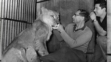 Brněnský lékař a světoběžník Zdeněk Cakl se v nové zoo hodně angažoval Brněnský lékař a světoběžník Zdeněk Cakl se v nové zoo hodně angažoval