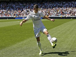 POPRV V BLM DRESU. Gareth Bale se poprv pedstavil fanoukm v dresu Realu...