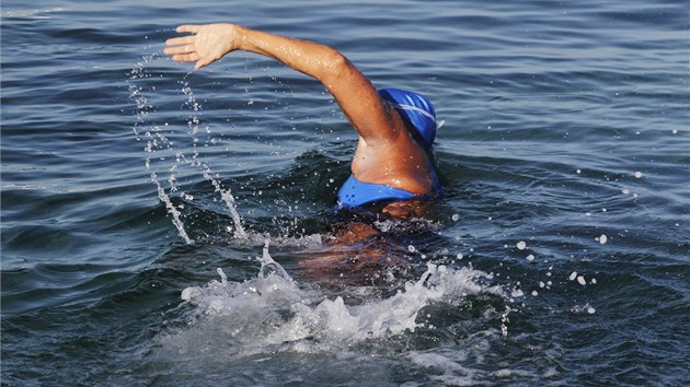 Diana Nyadov se znovu pokou peplavat Floridsk prliv. Na snmku je v Havan, kde plavbu zahjila (31. srpna 2013)
