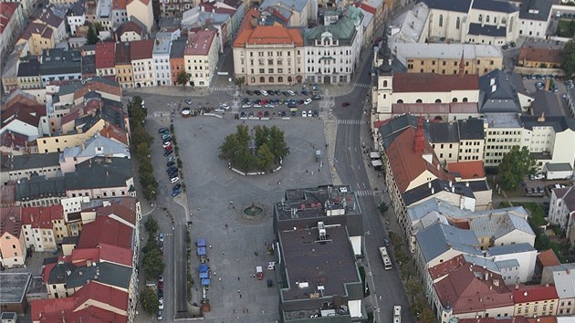 Leteck pohled na jihlavsk Masarykovo nmst ze dne 5. z 2013.