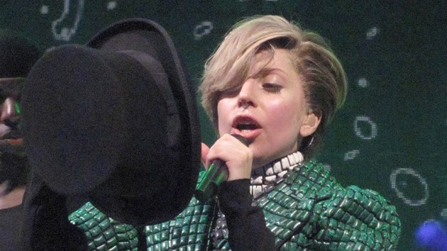 Dal z pevlek Lady Gaga na iTunes Festivalu v Londn (1. 9. 2013)