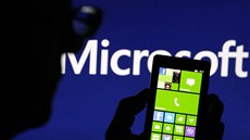 Americký softwarový gigant Microsoft koupil od finské společnosti Nokia divizi Americký softwarový gigant Microsoft koupil od finské společnosti Nokia divizi
