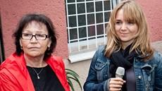 Marta Kubiová a Lucie Vondráková v koiím útulku Kocour Felix. 
