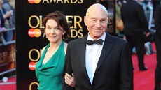 Sunny Ozzelová a Patrick Stewart (15. dubna 2012)