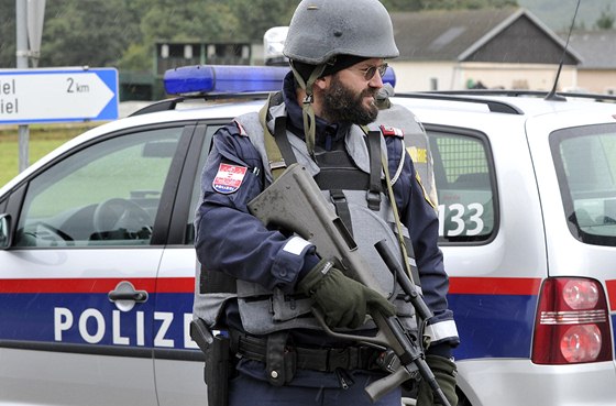 Vídeská policie posiluje po varování ped hrozbou útok bezpenostní opatení. Ilustraní foto