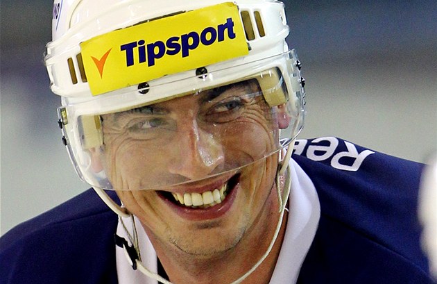 Obránce Tomáš Kaberle po návratu z NHL nastoupil do přípravy hokejistů Kladna. Obránce Tomáš Kaberle po návratu z NHL nastoupil do přípravy hokejistů Kladna.