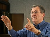 Petr Kotík považuje Ostravu za ryzí hudební ideál. Petr Kotík považuje Ostravu za ryzí hudební ideál.
