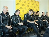 Piloti Breitling Jet Teamu - zleva Jacques Bothelin, Bernard Charbonnel,