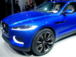 U i Jaguar se chce namoit do bahna. Koncept SUV C-X17 vypadá hodn civiln,...