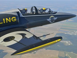 Redaktorka Technetu na palub letounu Breitling Jet Teamu