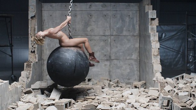 Miley Cyrusov - Wrecking Ball