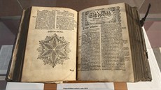 Originál Bible kralické z roku 1613.