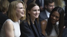 Nicole Kidmanová, Rooney Mara a Naomie Harrisová na modní pehlídce Calvin...