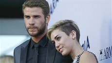 Liam Hemsworth a Miley Cyrusová (8. srpna 2013)