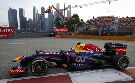 NEJLEPÍ. Sebastian Vettel ve tetím tréninku Velké ceny Singapuru formule 1.