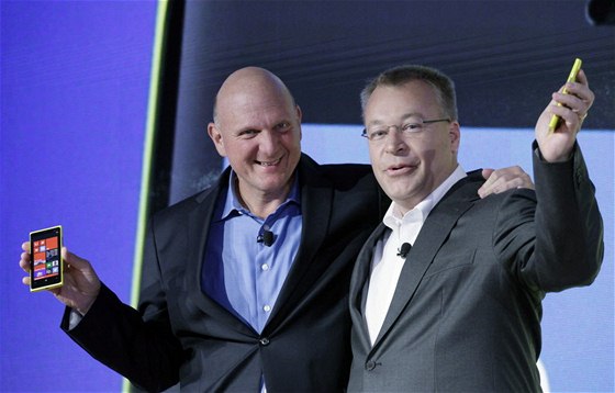 Stephen Elop a Steve Balmer