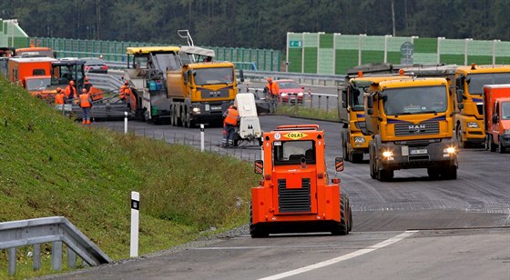 Oprava u Plané nad Lunicí zpomalí idie zhruba na 1,5 kilometru dlouhém úseku...