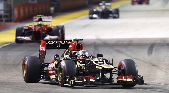 JÍZDA. Romain Grosjean ve Velké cen Singapuru.