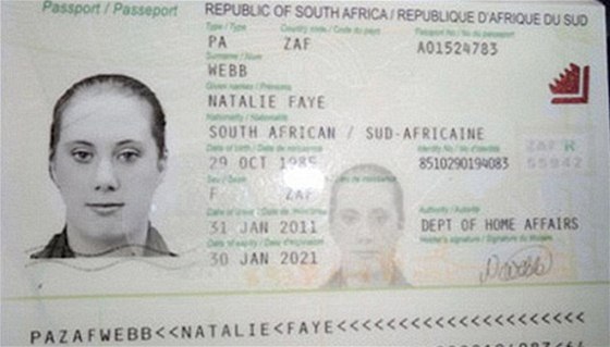 Samantha Lewthwaiteová pouívala rzné falené pasy.