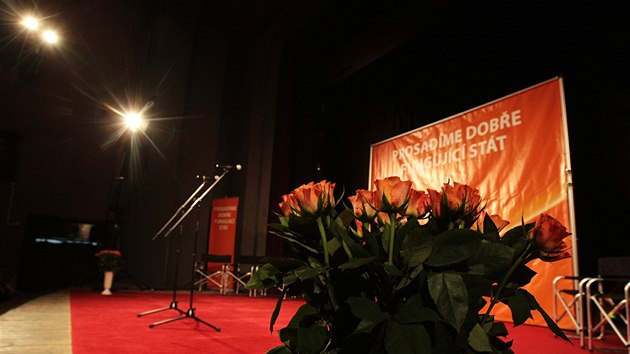 V st nad Labem si sociln demokrat pro svou kampa vybrali mstn kulturn dm. (23. z 2013)